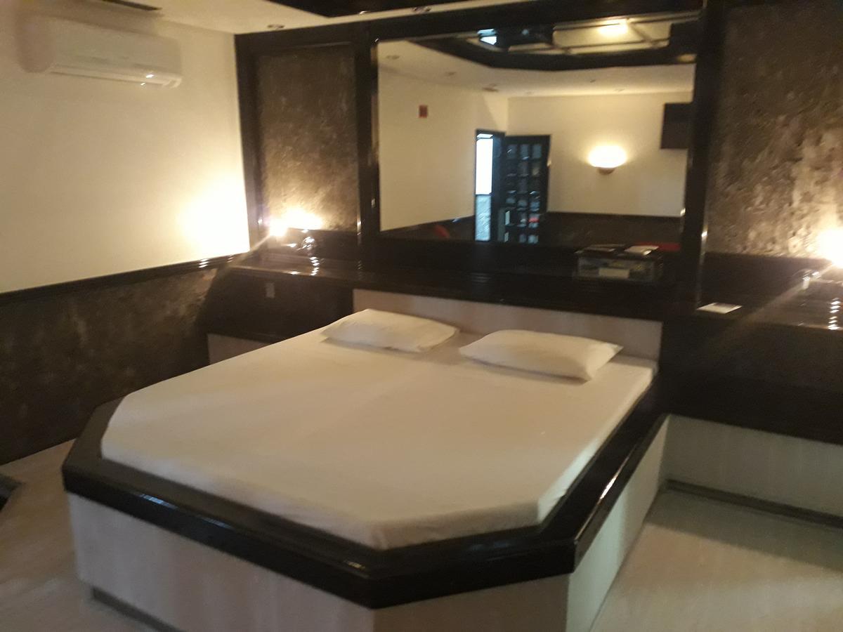 Motel Casa Branca Blumenau Ngoại thất bức ảnh